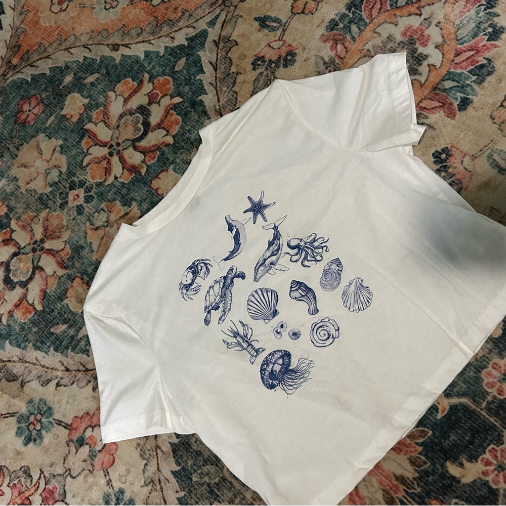 Women’s Cropped White Graphic Tee